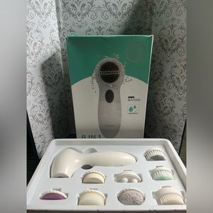 8in1 Electric Face Brush.
